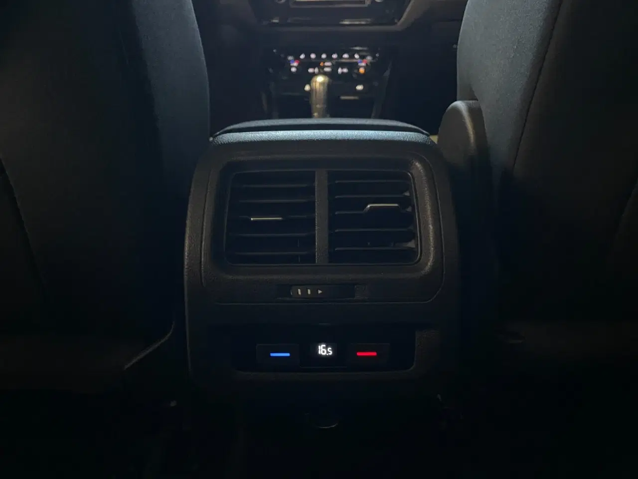 Billede 9 - VW Touran 2,0 TDi 150 Highline 7prs