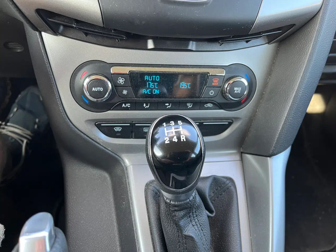 Billede 9 - Meget velkørende Ford Focus 