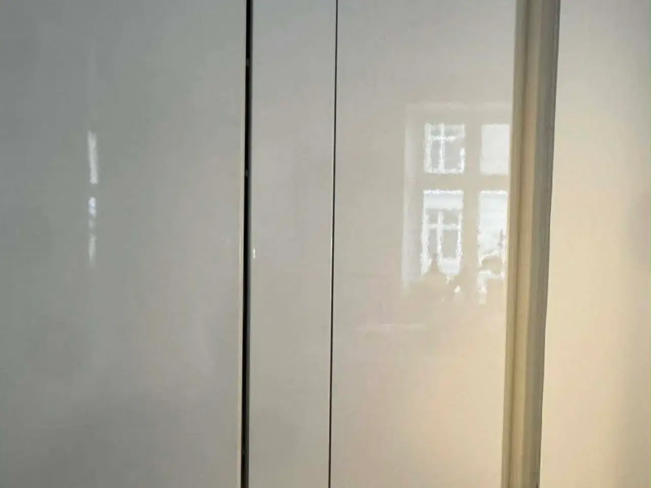 Billede 1 - IKEA PAX garderobeskab med asymmetriske låger