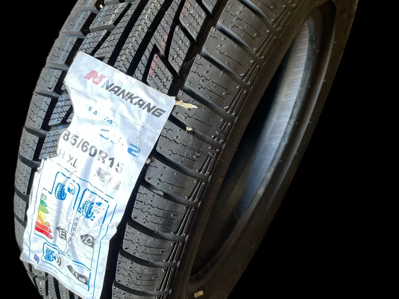 Billede 2 - 15 185/60r15 Nankang Ref.W37 vinter