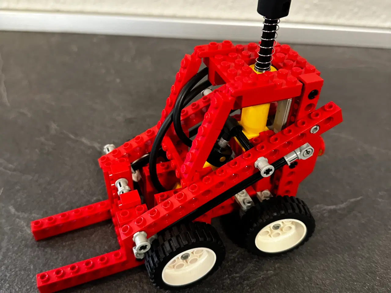 Billede 2 - LEGO 8844 Universal Pneumatic Set komplet