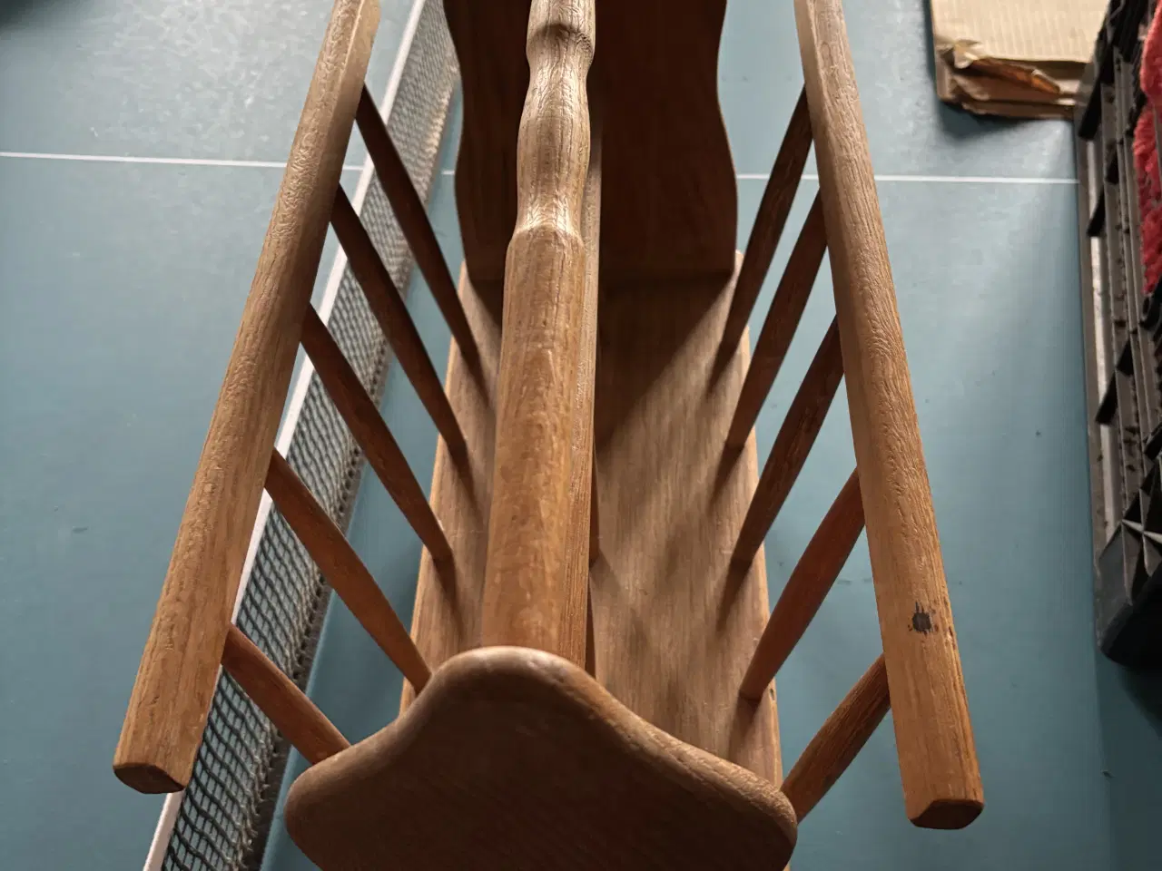 Billede 1 - Avisholder i syret eg