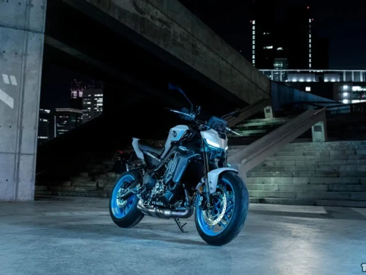 Billede 16 - Yamaha MT-09 version med reduceret effekt til A2 kørekort