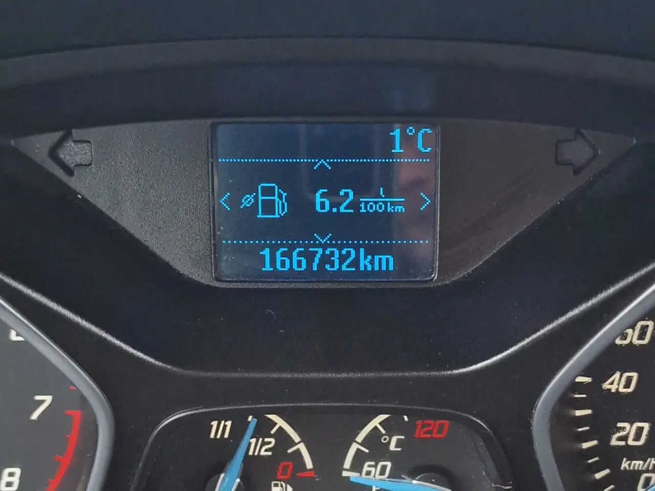 Billede 14 - Velholdt, driftssikker og komplet udstyret familie