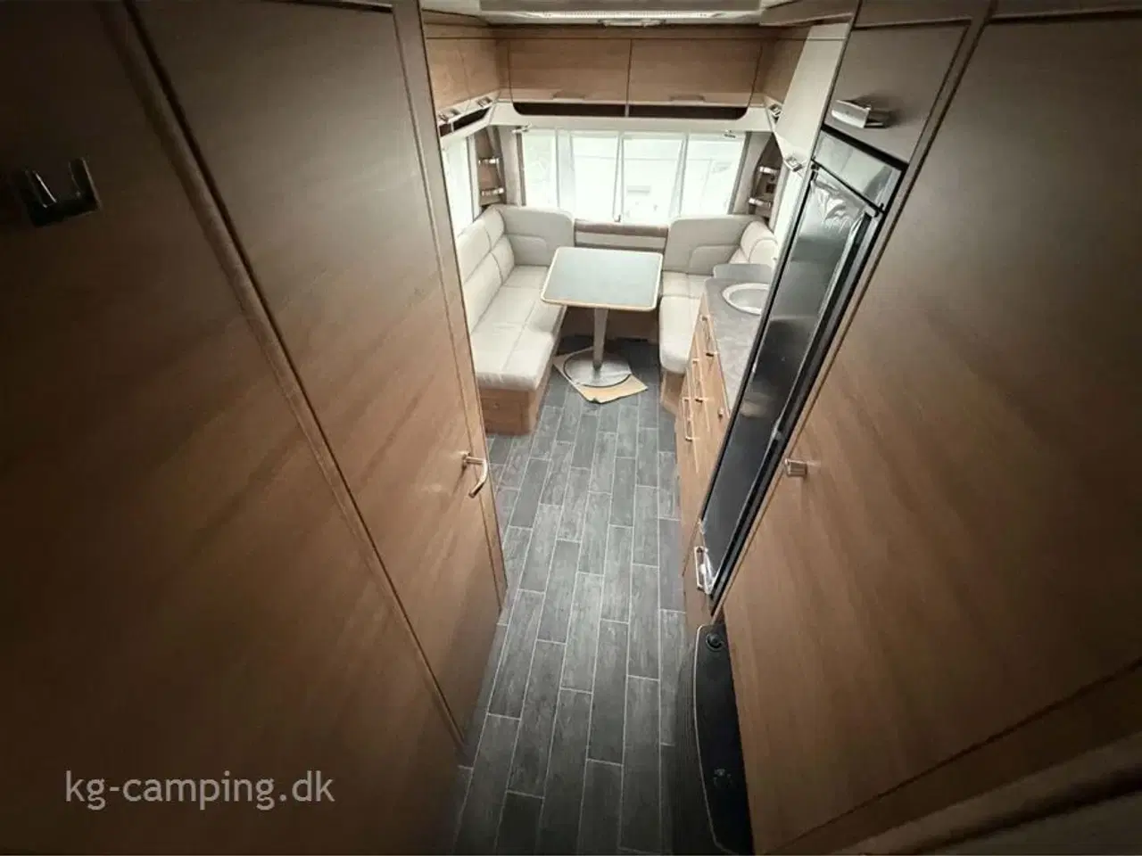 Billede 8 - 2023 - Tabbert Da Vinci 540 E 230   Næsten ny vogn med enkeltsenge og Commodore 3m fortelt. Kan opvejes til 2000 KG