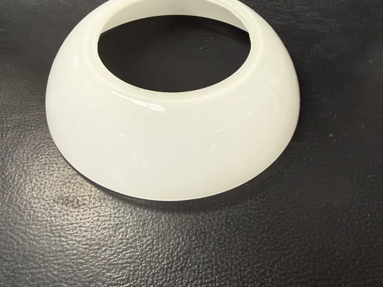 Billede 1 - PH 3/2 mellemskærm