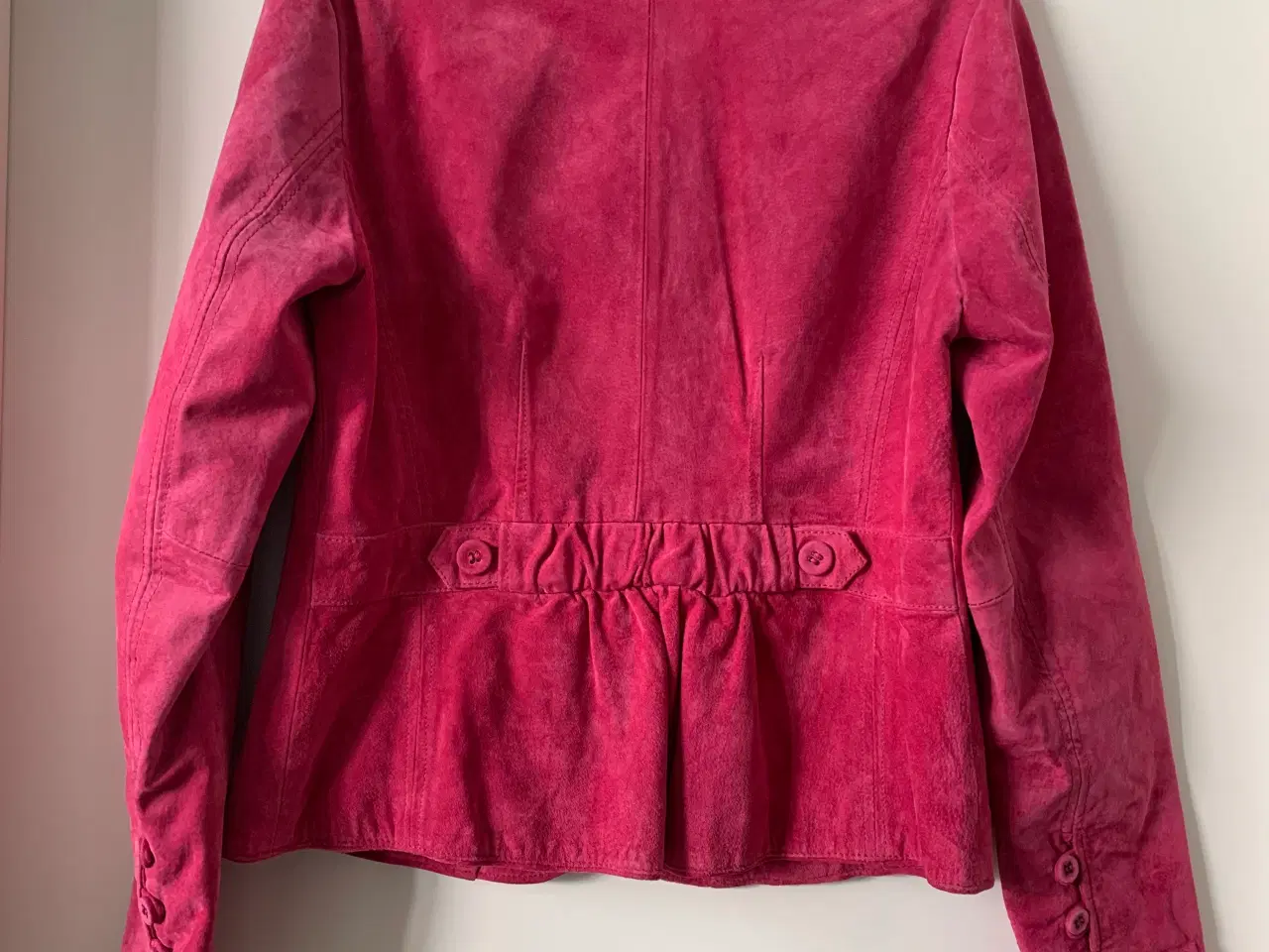 Billede 7 - Pink ruskindsjakke vintage