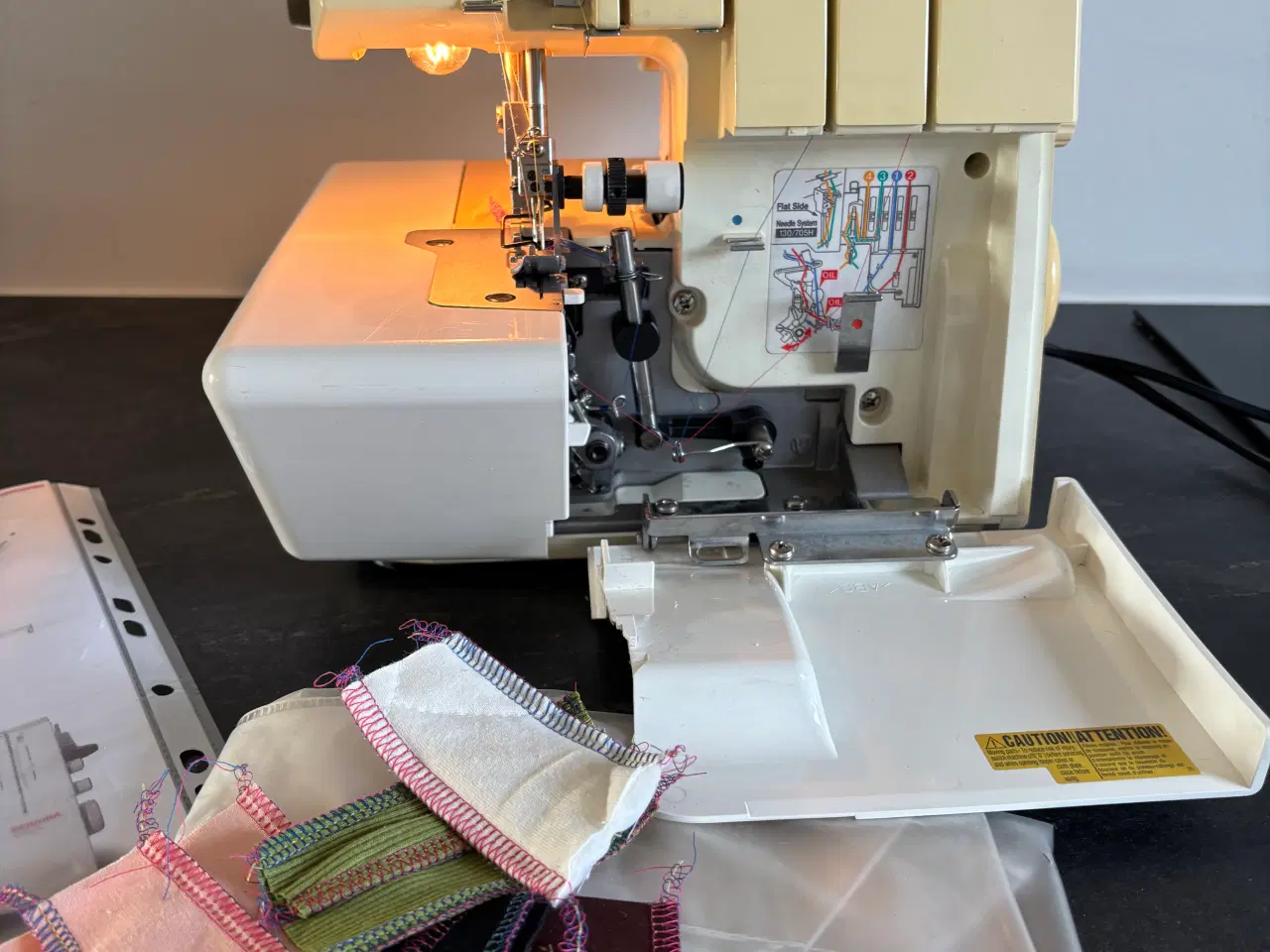 Billede 2 - Bernina  800  Dl overlocker  
