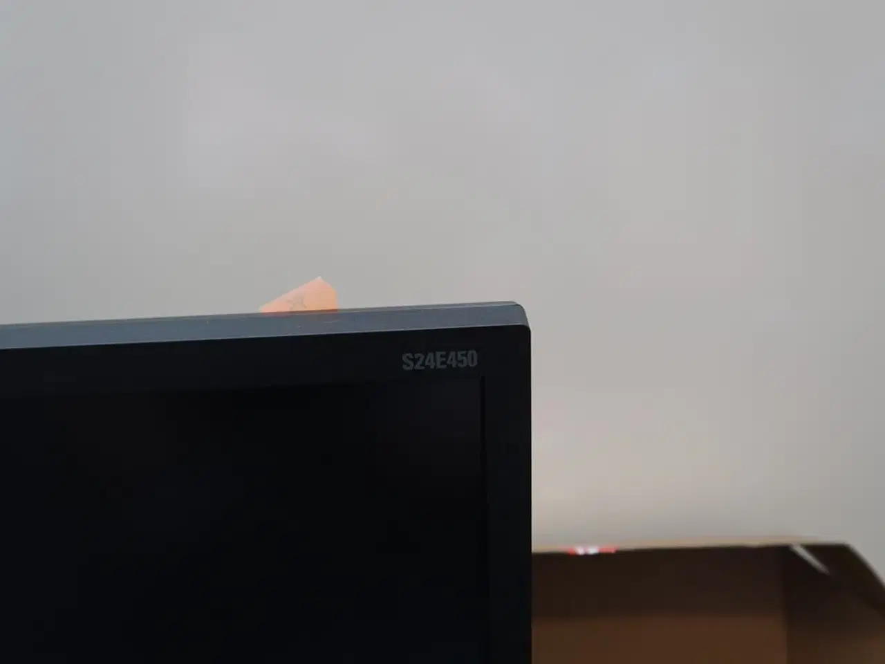 Billede 3 - Computerskærm SAMSUNG S24E450 samt dockingstation LENOVO