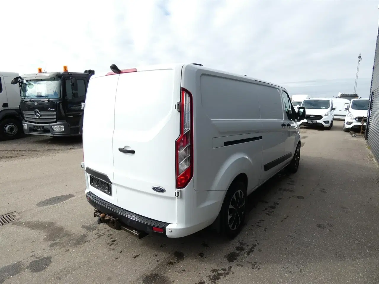 Billede 5 - Ford Transit Custom 300 L2H1 2,0 TDCi Trend 170HK Van 6g Aut.