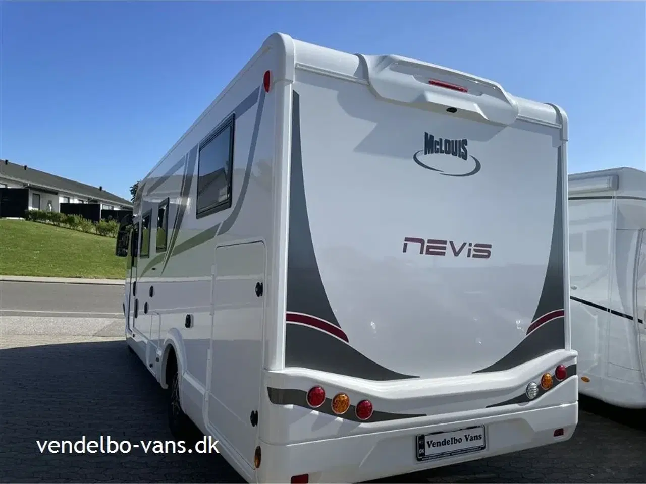 Billede 5 - 2025 - McLouis Nevis 873   Enkeltsenge og stor garage - 180 HK 4400 kg eller 3500 kg totalvægt
