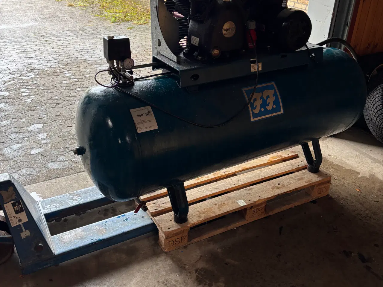 Billede 2 - Reno FF kompressor 500 liter 2 cylinder 7.5 hk 