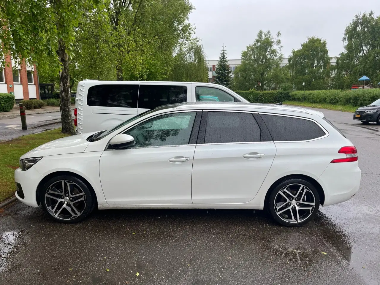 Billede 2 - Peugeot 308 1,6 BlueHDi 120 Allure+ SW