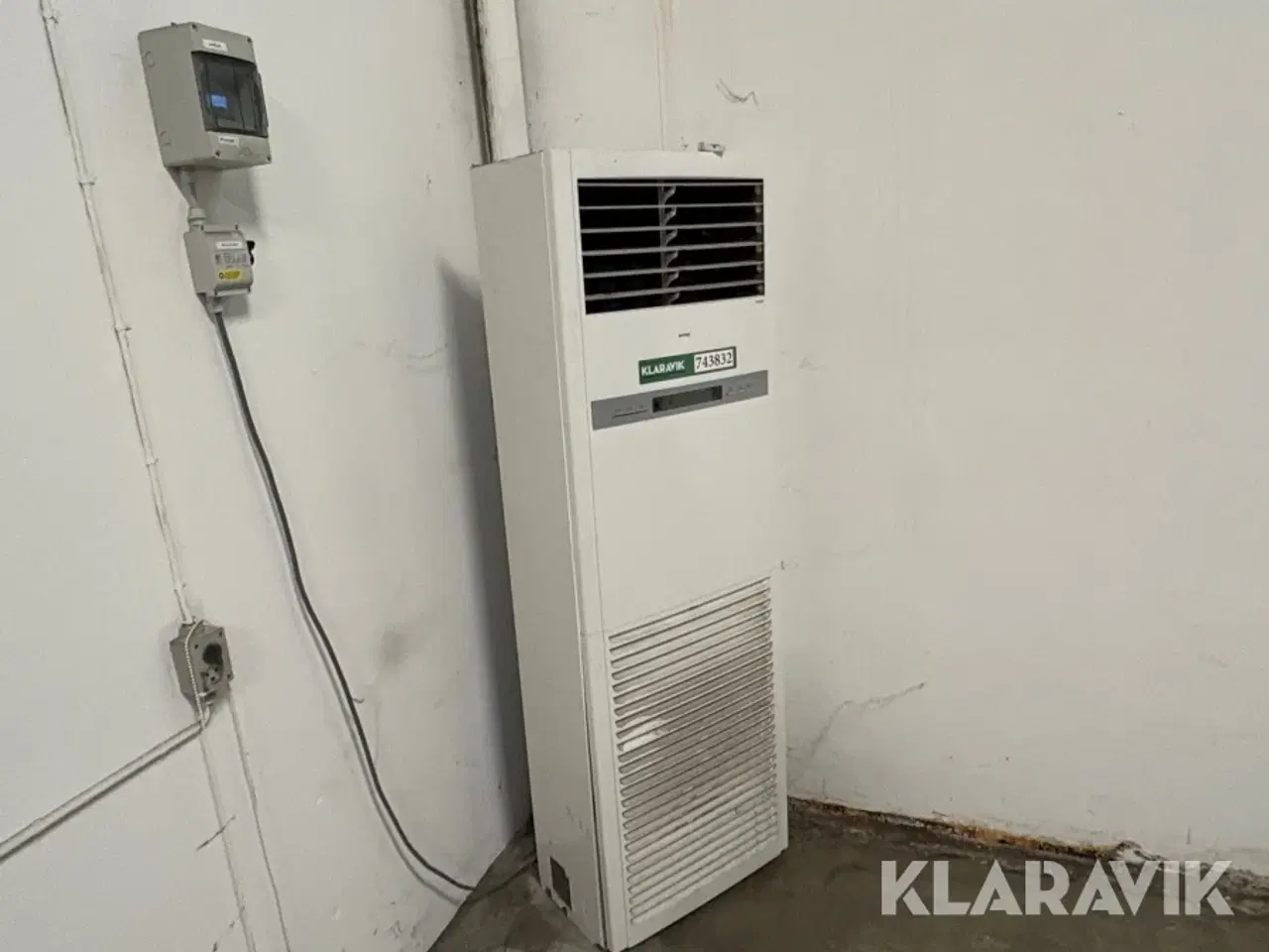 Billede 2 - Klimaanlæg Emmeti EITH-4813 med udendørsenhed