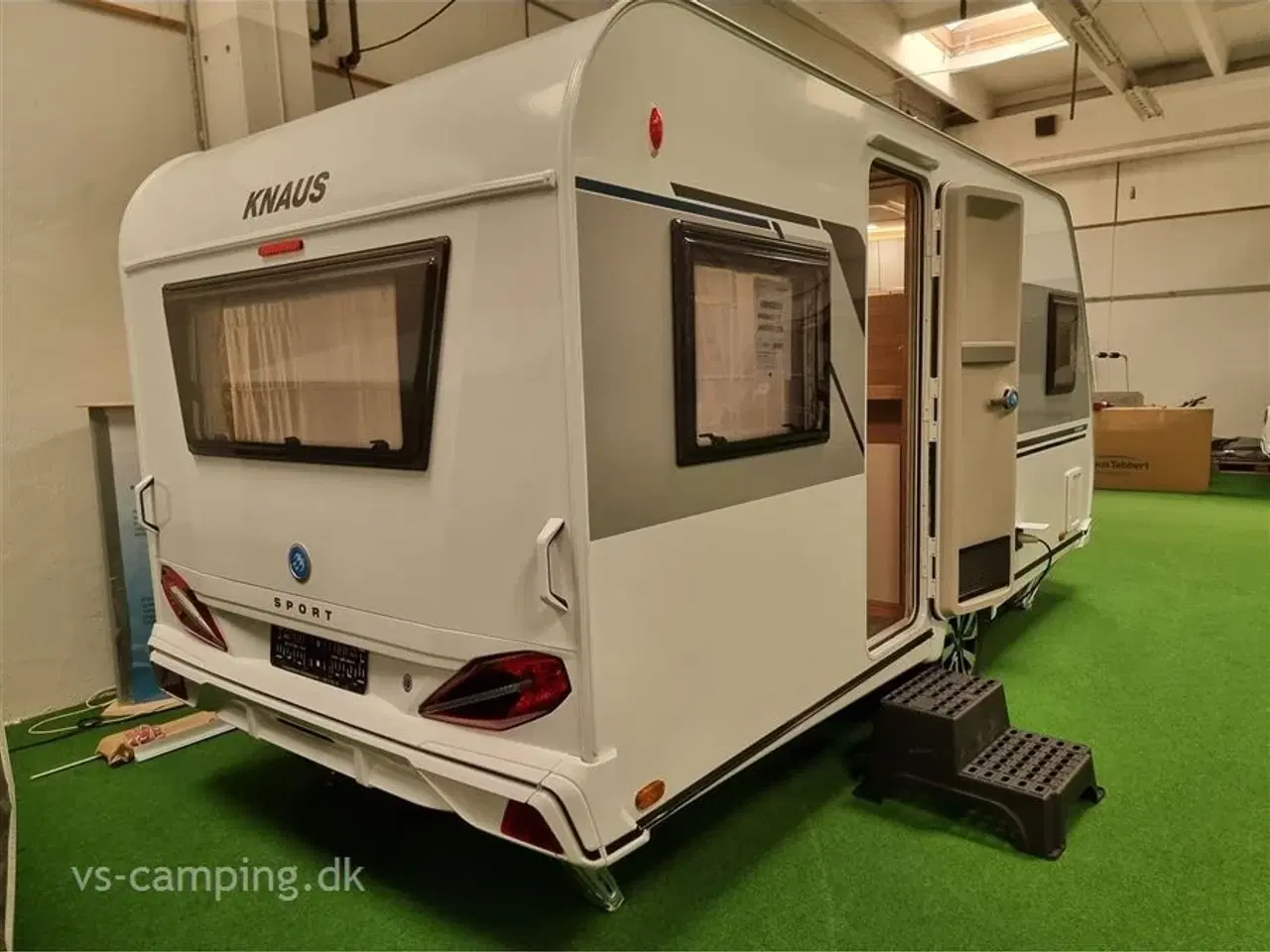 Billede 2 - 2024 - Knaus Sport 450 FU   ATTRAKTIV CAMPINGVOGN MED FRANSK SENG &amp;amp; RUNDSIDDEGRUPPE