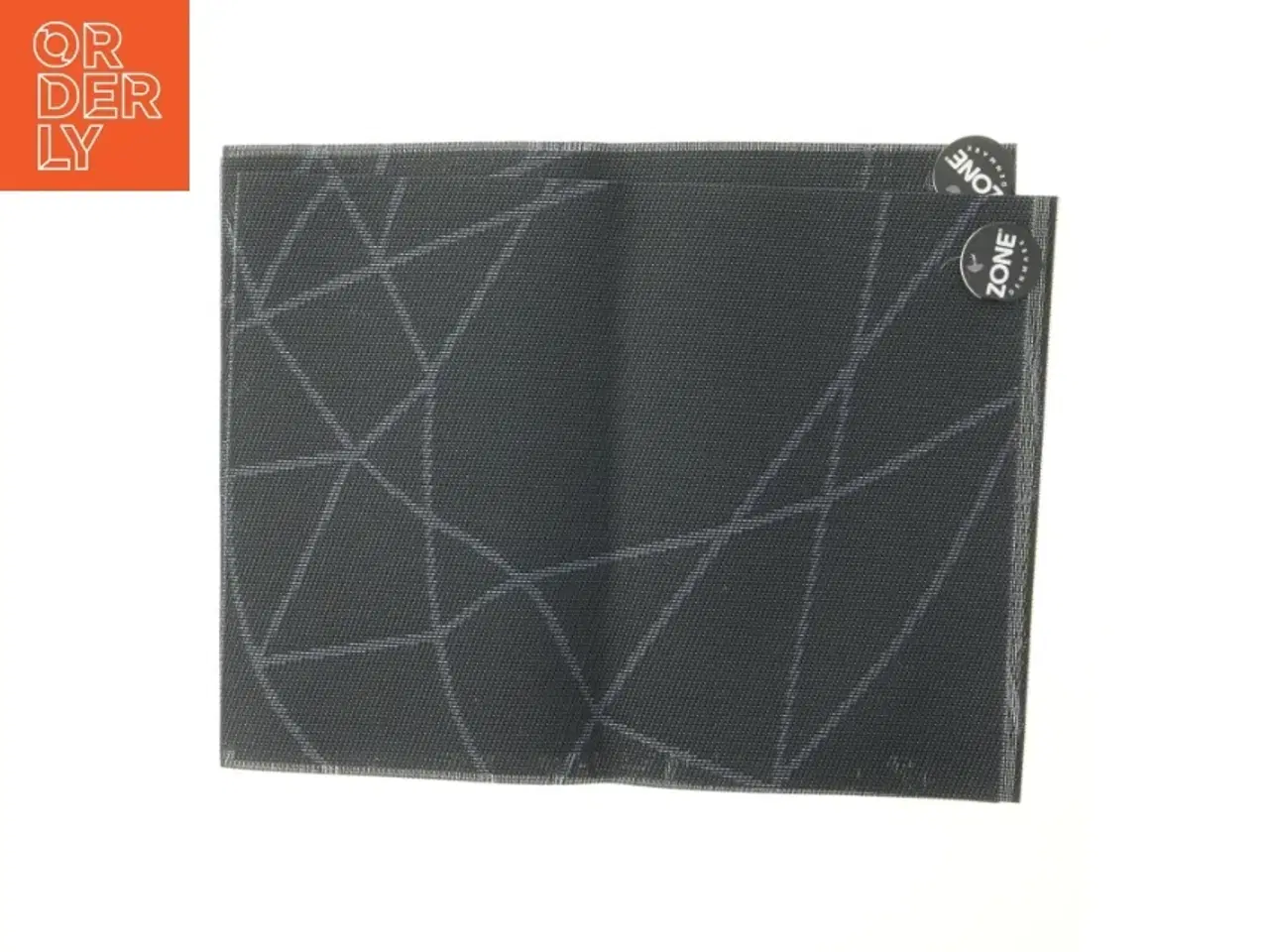 Billede 1 - Dækservitter fra Zone (str. 4 styk. 40 x 30 cm)