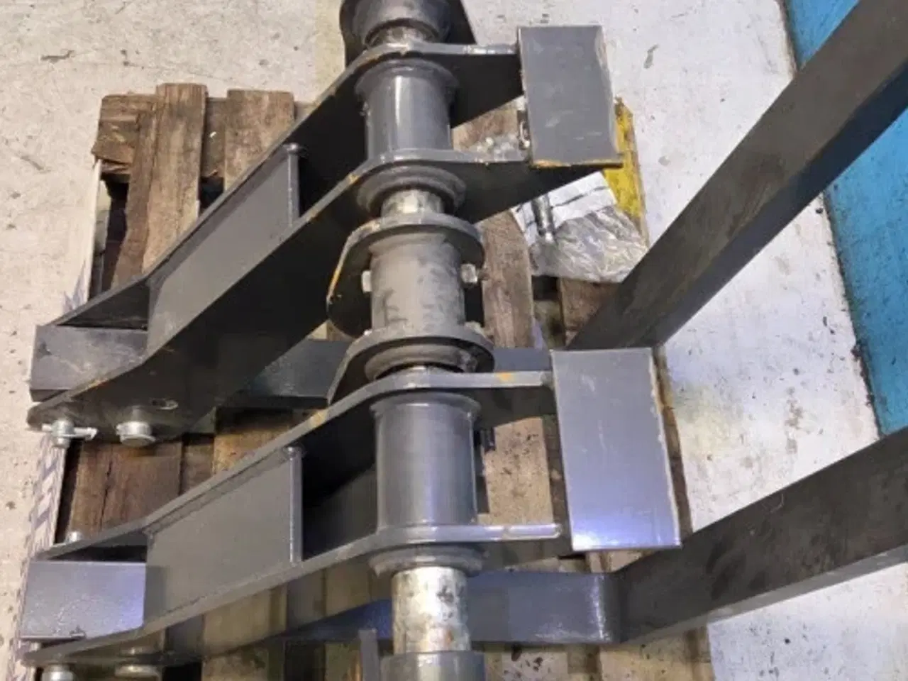 Billede 13 - New Holland B115C Pallegafler Kit 87310367