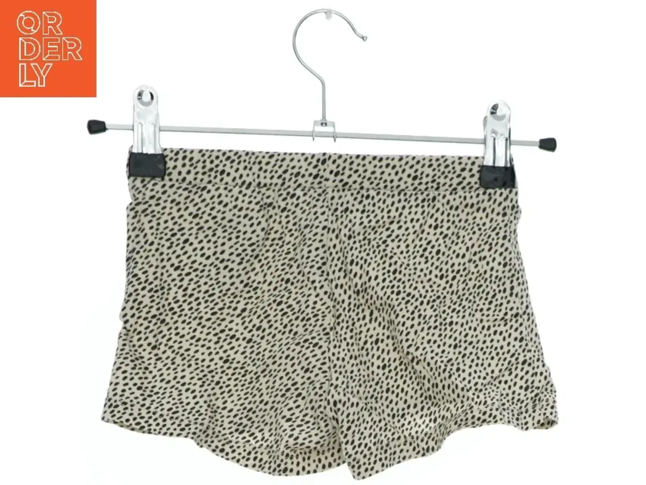 Billede 2 - Prikkede shorts fra H&M (str. 92)