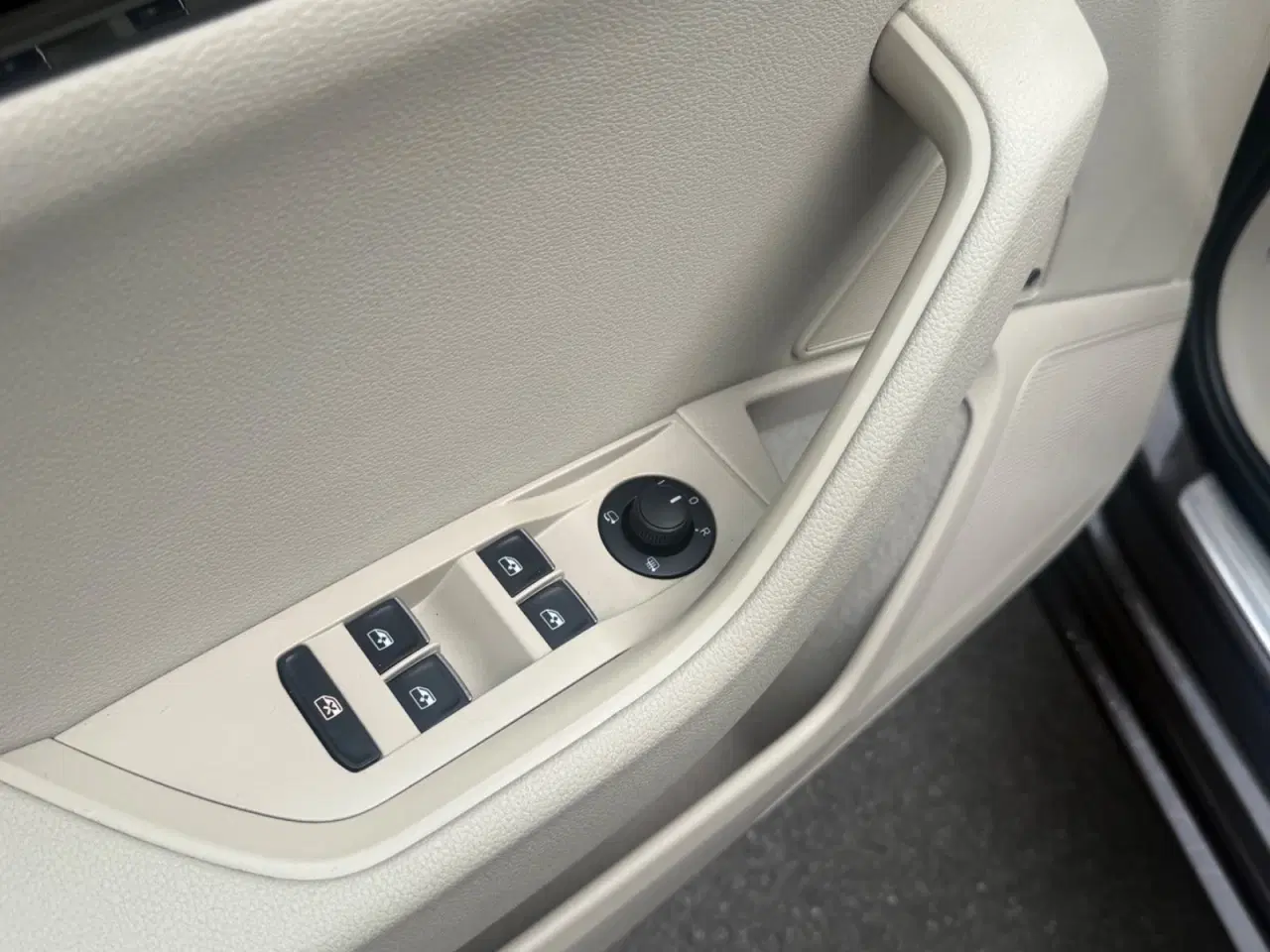 Billede 20 - Skoda Superb 2,0 TDi 150 Laurin & Klement Combi DSG