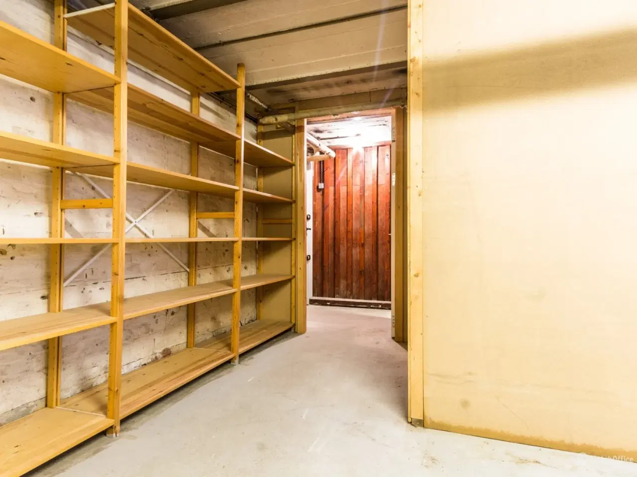 Billede 1 - Lagerlejemål i 2 rum udlejes