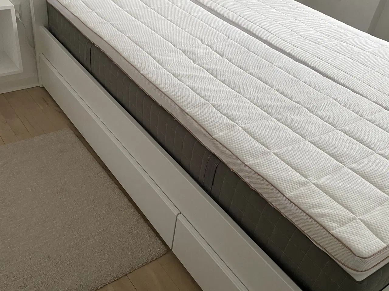 Billede 2 - Seng i god stand