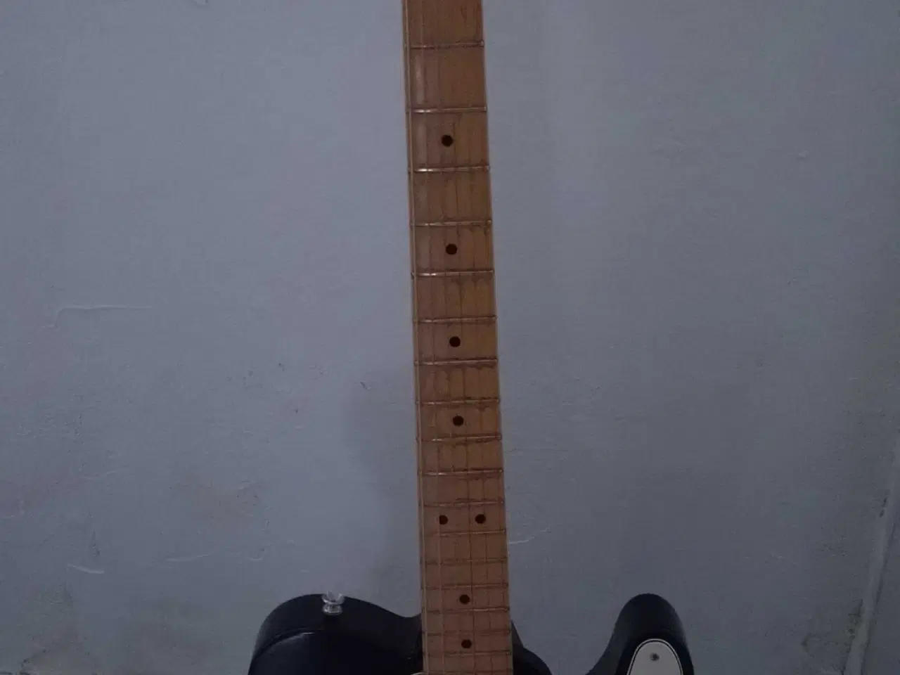 Billede 2 - God og vellydende elguitar 