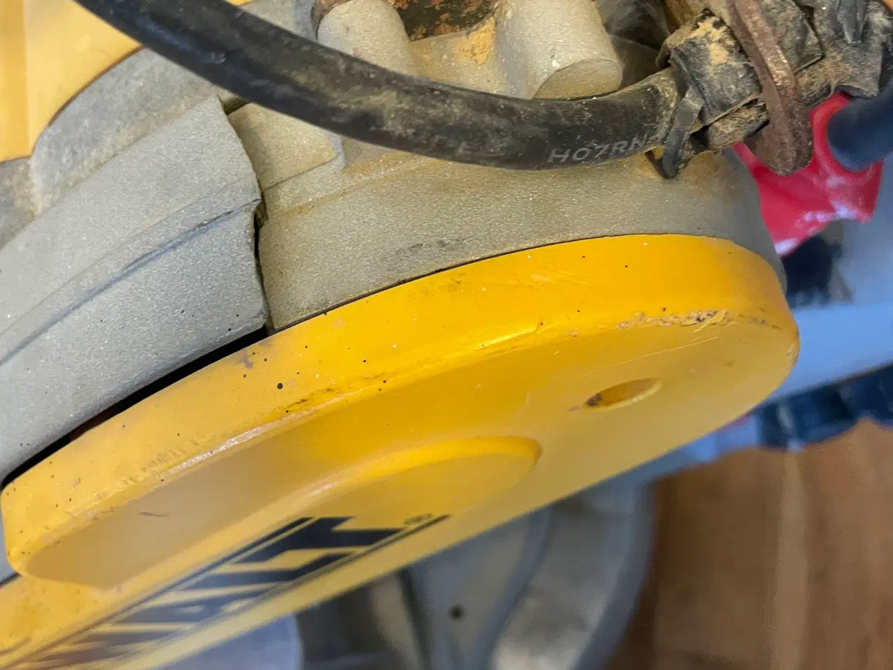 Billede 4 - Kap/ gerings sav DeWalt 