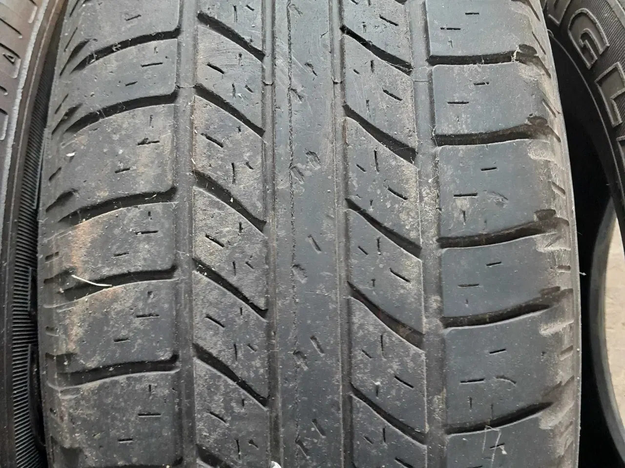 Billede 5 - Dæk forhjul / vogn 16 " 255/65×16