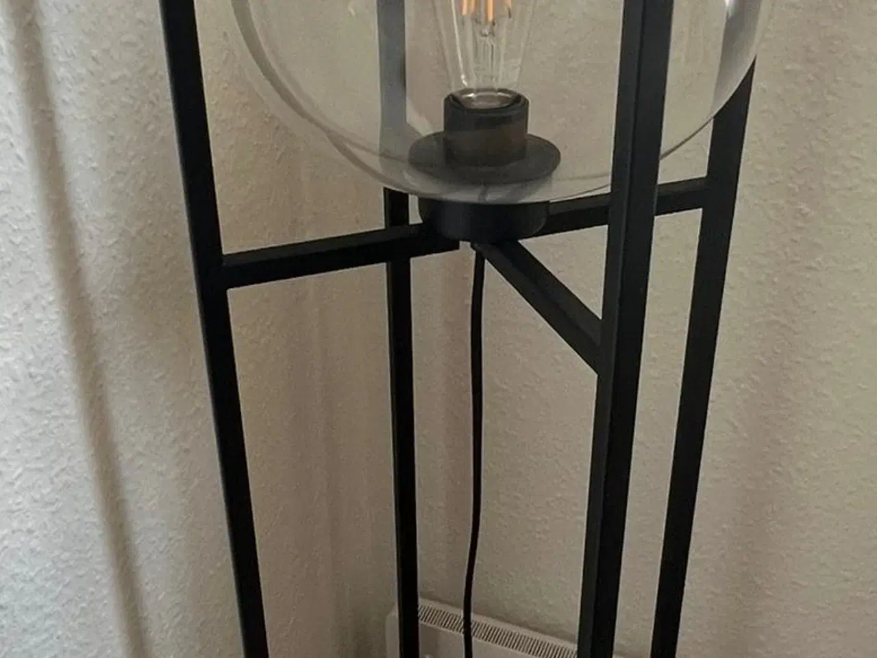 Billede 2 - ILVA Black Floor Lamp 