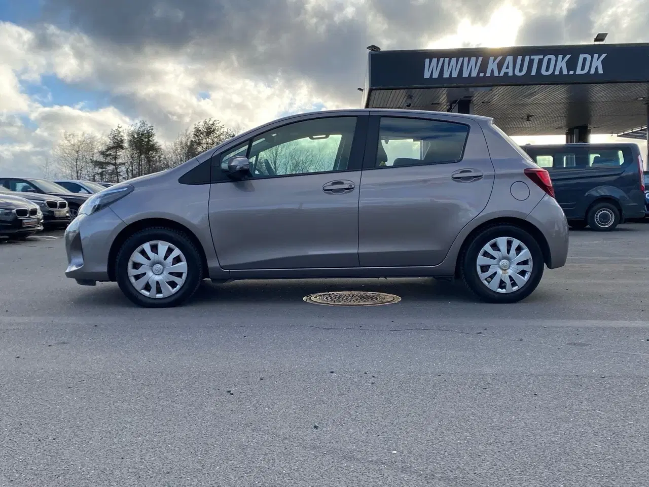 Billede 4 - Toyota Yaris 1,3 VVT-I T2 100HK 5d 6g