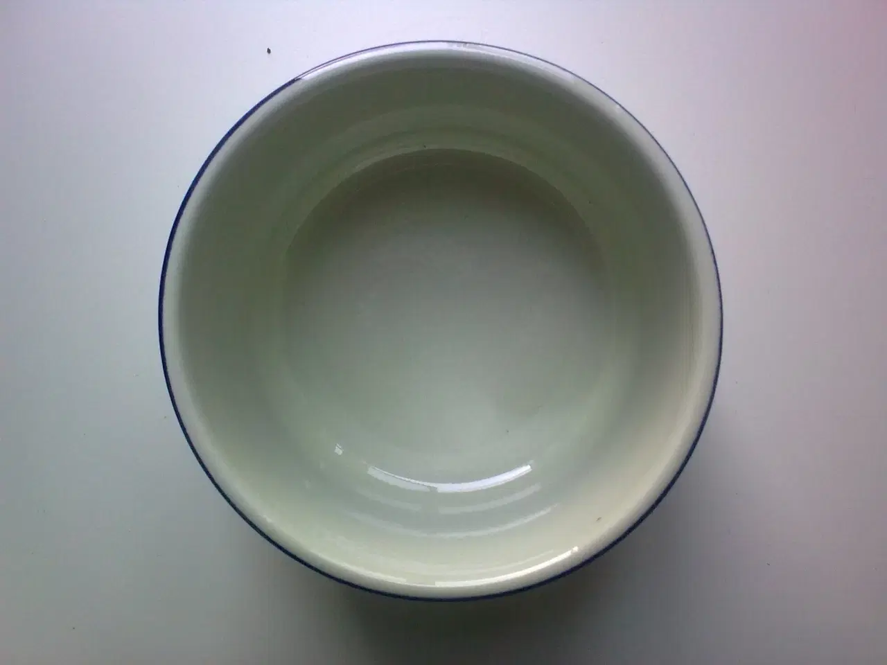 Billede 4 - Rød GRIM typografi UBRUGELIG skål KNABSTRUP