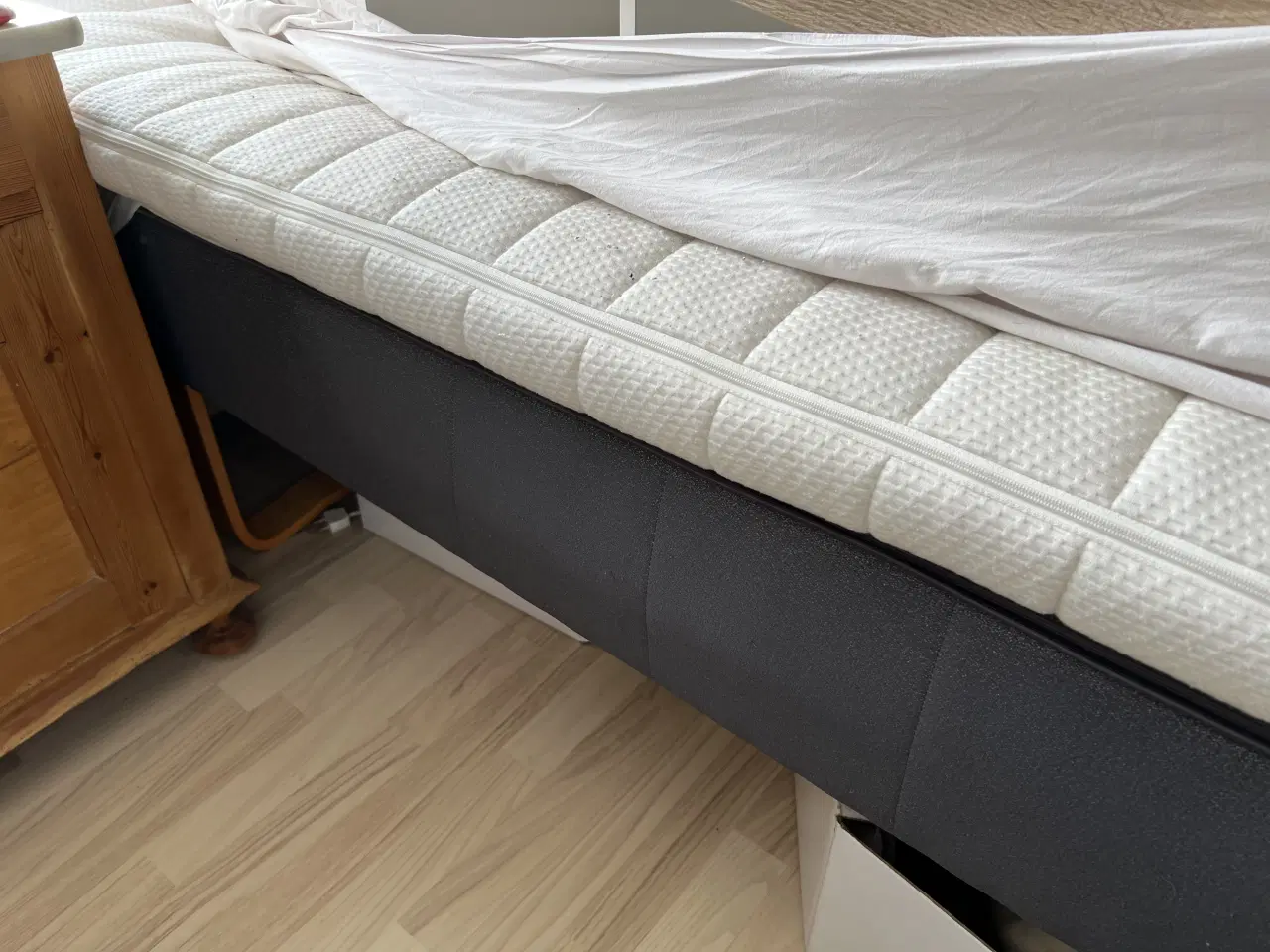 Billede 1 - Boksmadras med topmadras