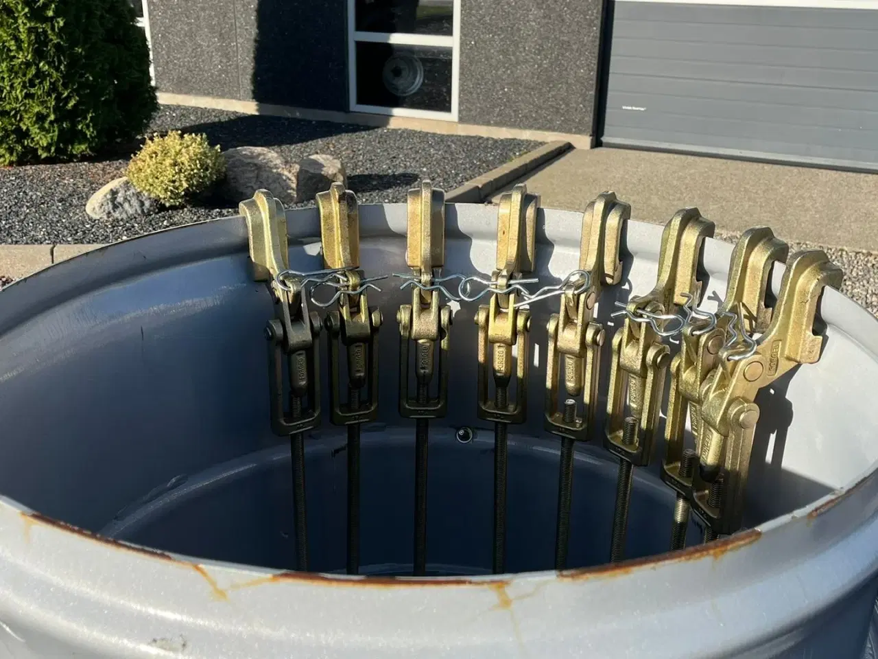 Billede 3 - Firestone 540/65R34 Sølv med ring og låse Helt nyt, har kun været prøve monteret på traktor til udstilling.