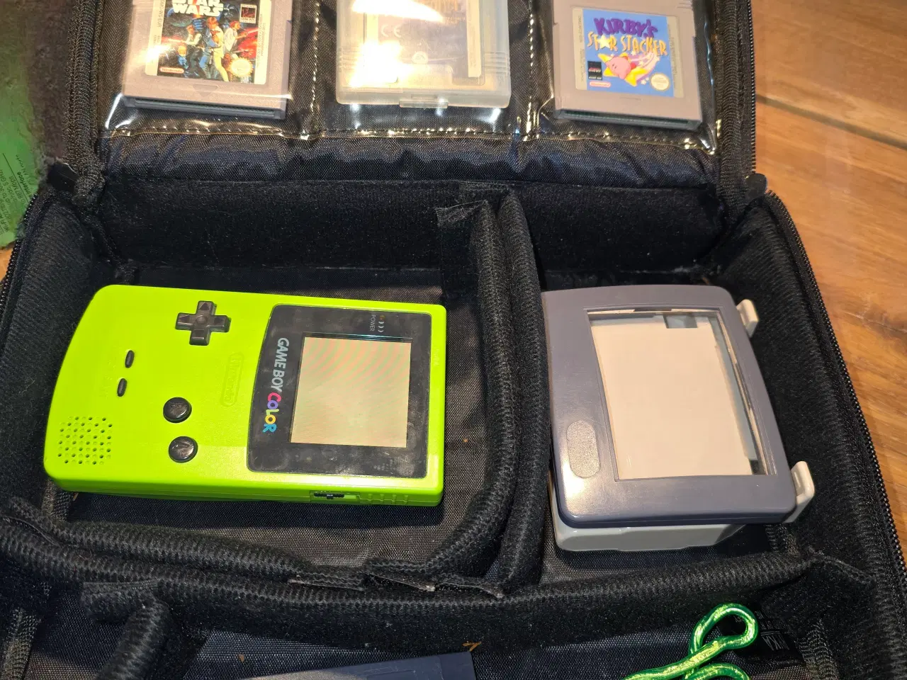 Billede 1 - Gameboy color med spil og tilbehør 