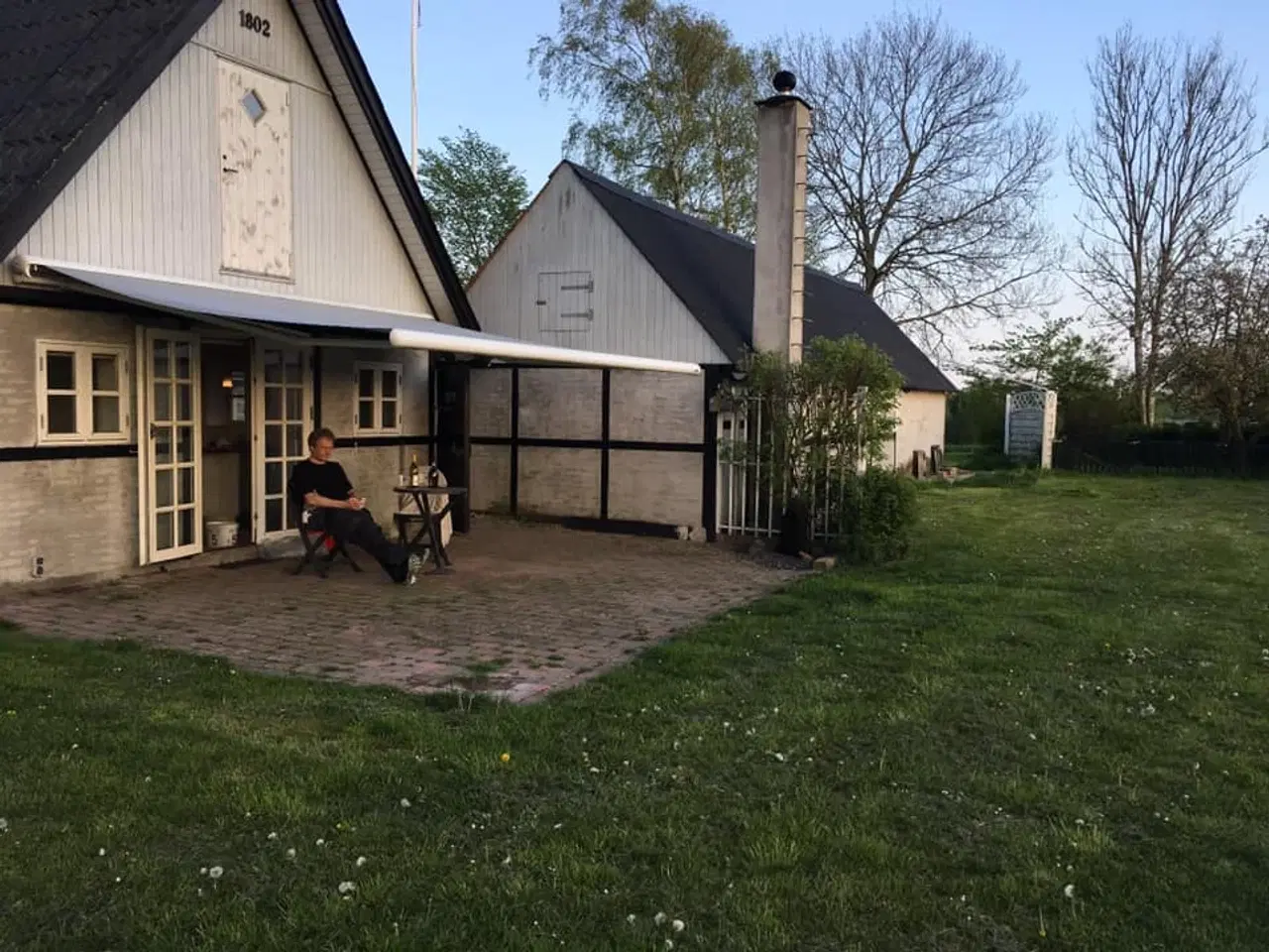 Billede 2 - Markise, elektrisk med fjernbetjening og lys spot