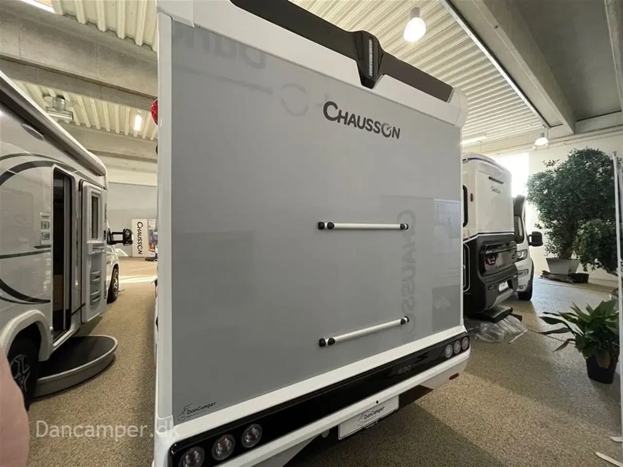 Billede 4 - 2026 - Chausson 630 Titanium Line Ford Chausson 630 Titanium Line. 165 HK og 8-trins automat gear. Adaptiv fartpilot. Artic-pakke.