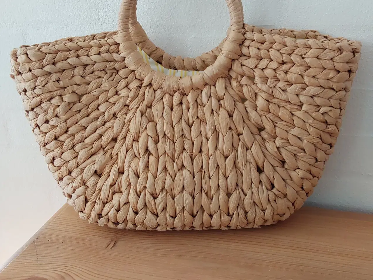 Billede 1 - Kurvetaske flettet fra Nümph med 2 hanke