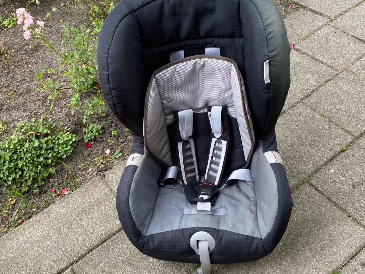 Billede 1 - Barnestol rømer med isofix