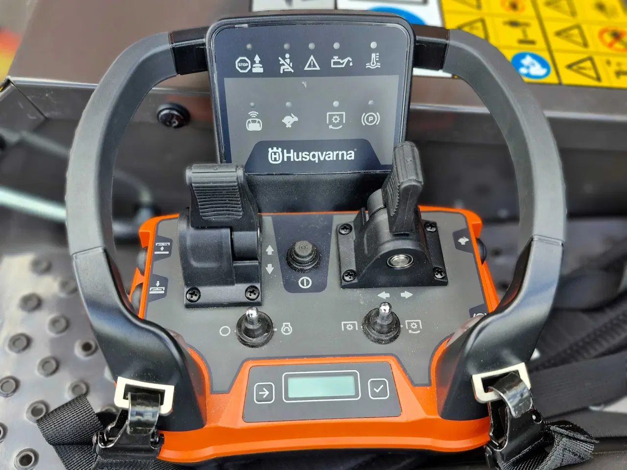 Billede 14 - DEMO Husqvarna P524XR Fjernstyring & Slagleklipper
