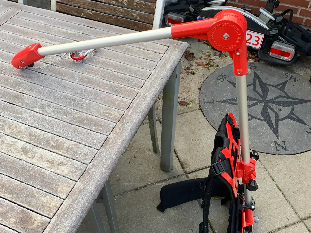 Billede 1 - Hjælp til at bære hægklippe