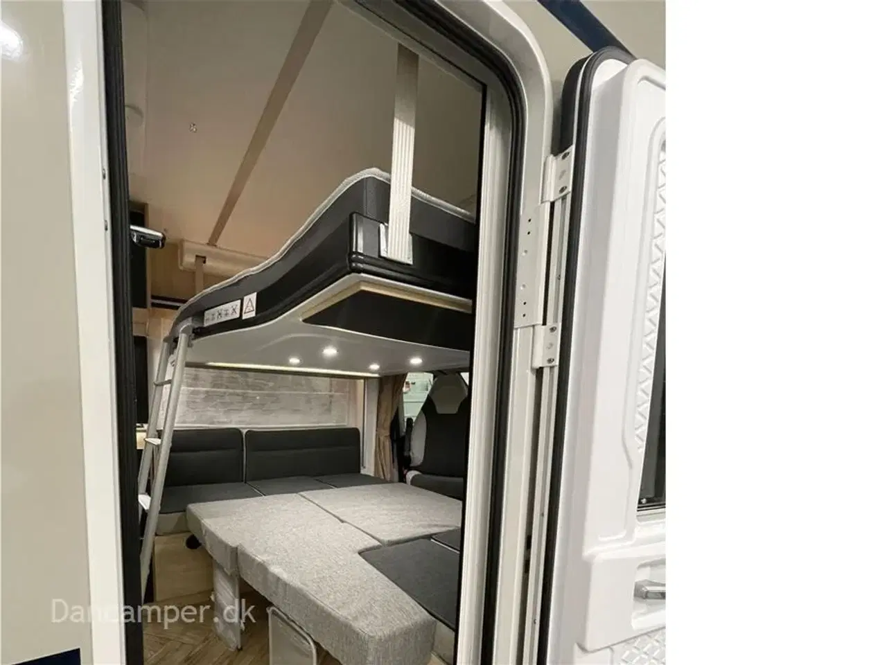 Billede 22 - 2024 - Chausson 650 Etape Line   Den flotte,  korte men dog meget rummelige Chausson 650 Etape Line  på kun 6,36 meter