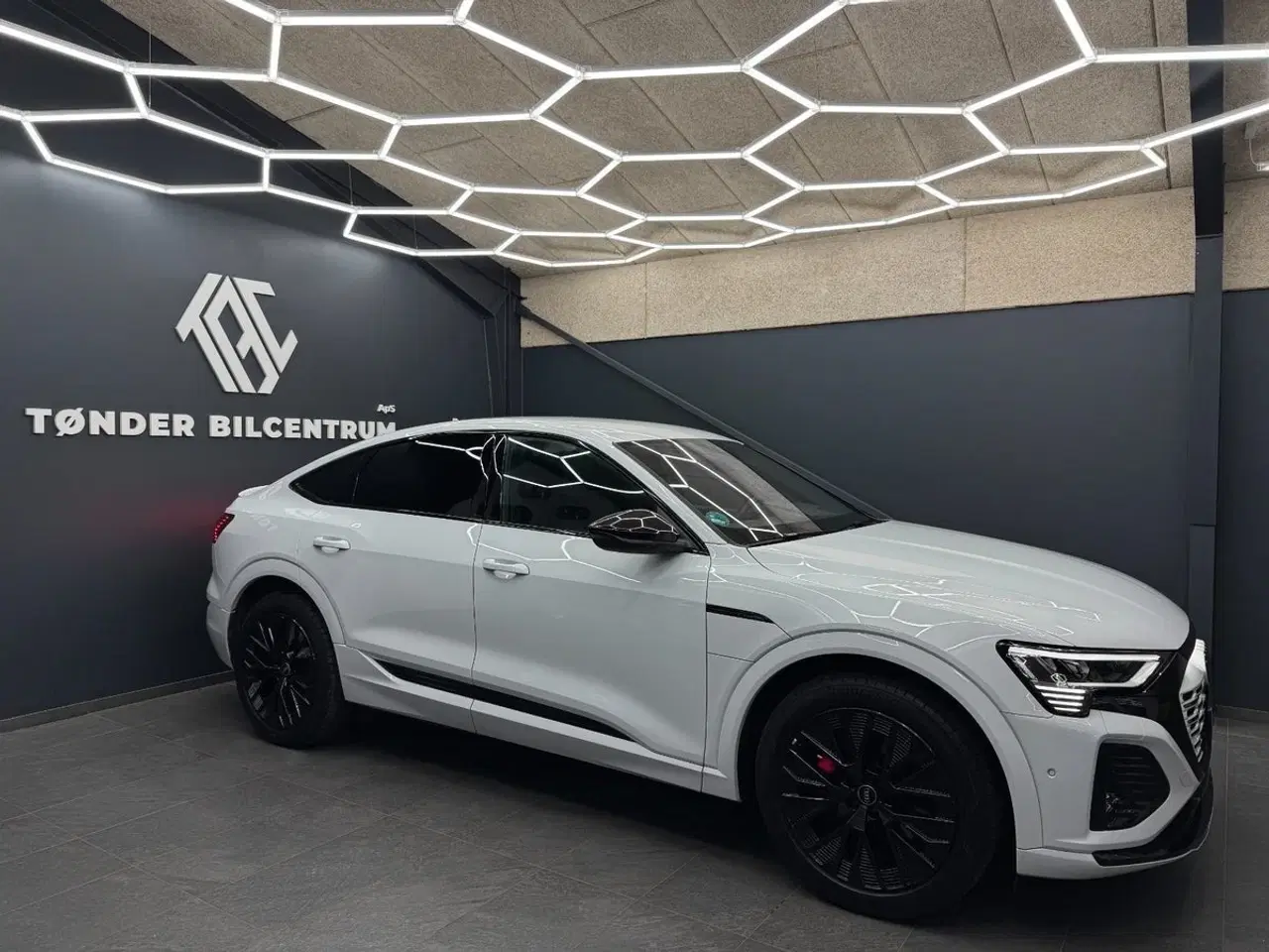 Billede 3 - Audi Q8 e-tron 55 S-line Black Style Sportback quattro