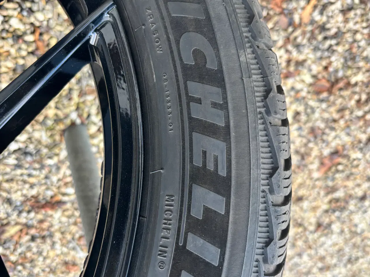 Billede 3 - Fine alufælg med vinterdæk.