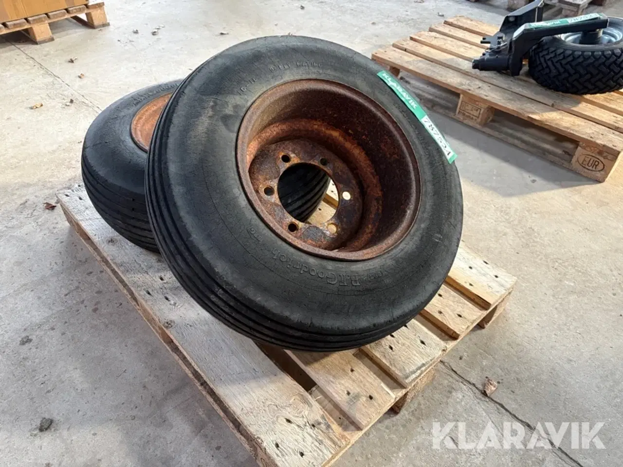 Billede 1 - landbrugs-/industridæk  B.F. Goodrich  2 styk