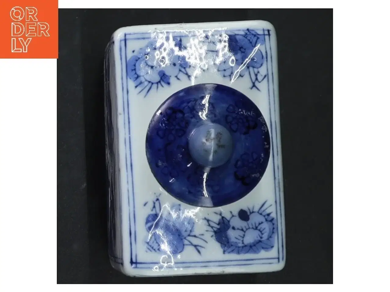 Billede 3 - Kinesisk tedåse (str. H 15 cm b 9 cm)