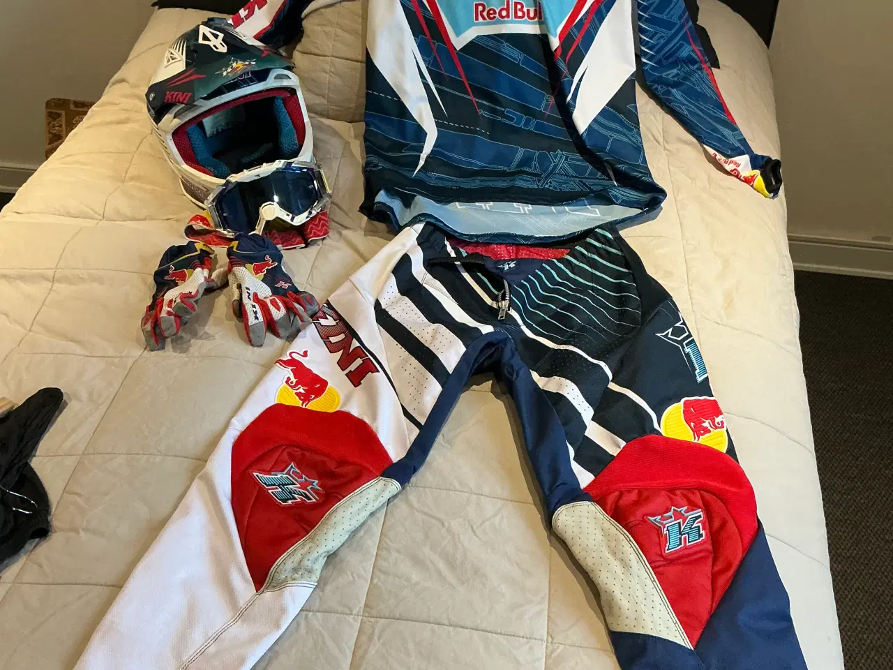 Billede 1 - KOMPLET KINI CROSS TØJ INKL: ALT