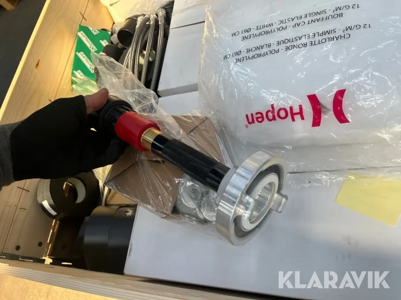 Billede 4 - Blandet lot - toiletbræt, slanger, strålerør og øvrigt