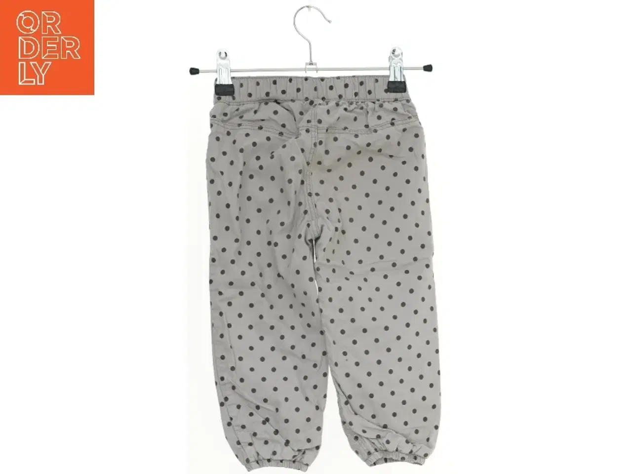 Billede 2 - Bukser med prikker fra H&M (str. 92)