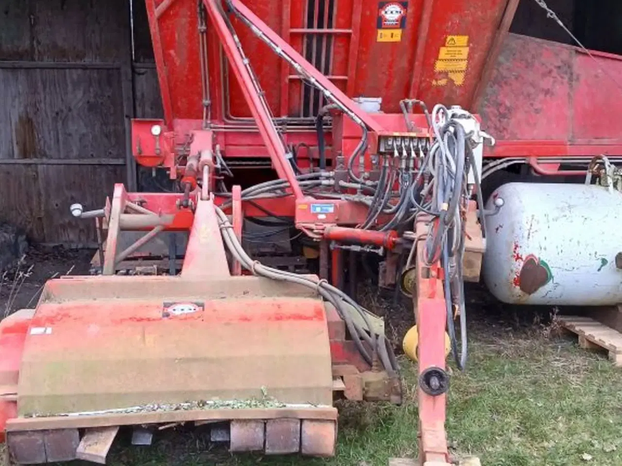 Billede 2 - Tim 3 rækket roeoptager med svensk bagende. Velholdt maskine i god stand.