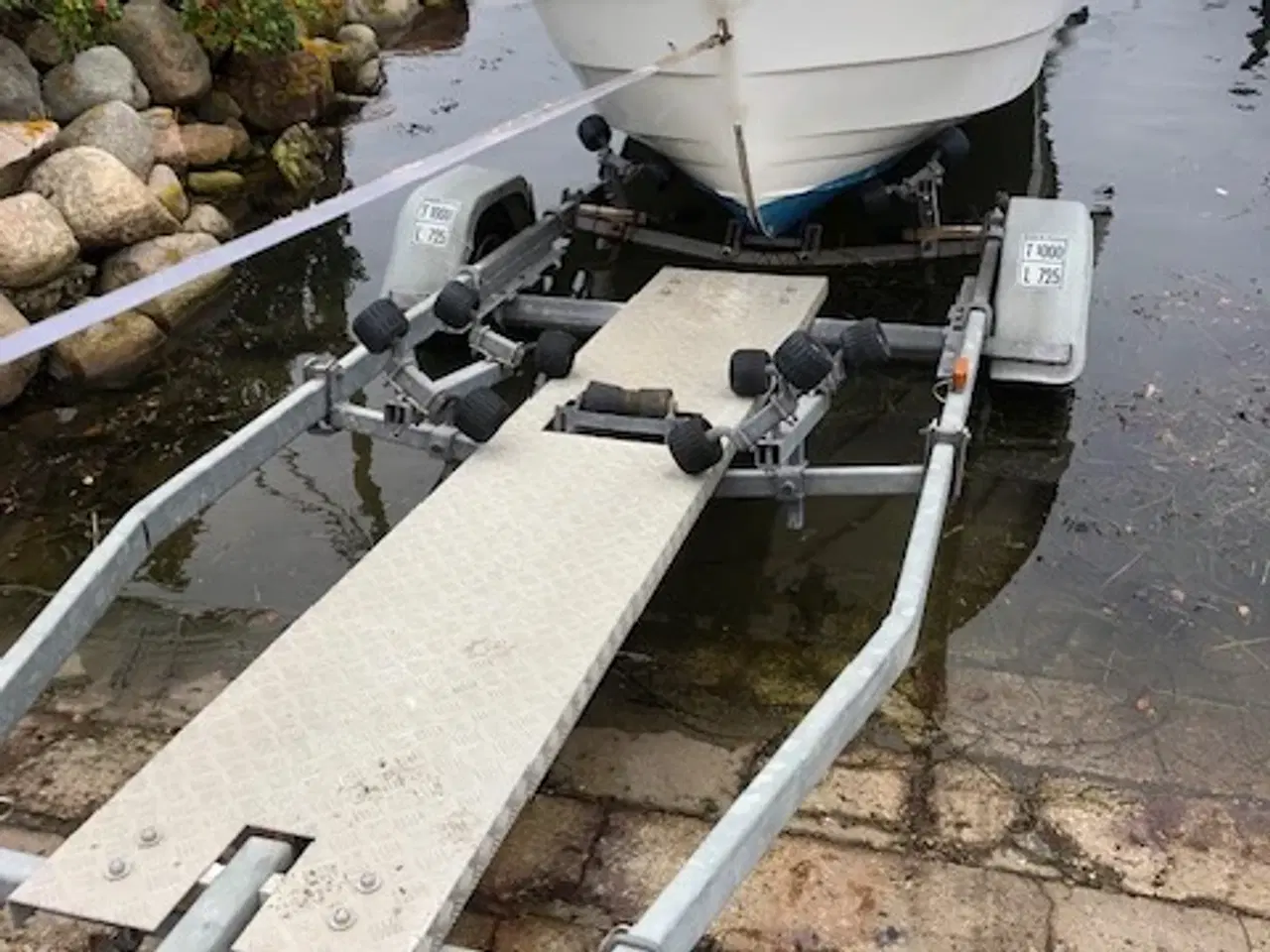 Billede 7 - Ryds 535 BF med meget udstyr til en god fisketur.